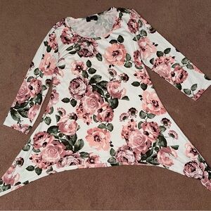 Discreet Pink Floral Tunic Top